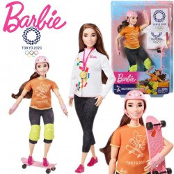 Barbie: Tokió 2020 olimpikonok gördeszkás baba GJL73